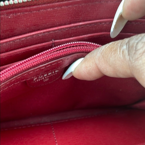 Fossil Red Wallet with Silver Accents - Picture 4 of 6